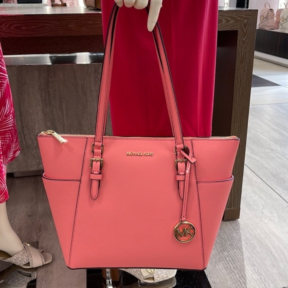 MICHAEL KORS Charlotte Large Leather Top-Zip Tote
Tea Rose